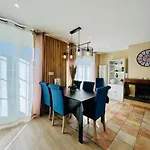 Maison Des Sens Holiday home *