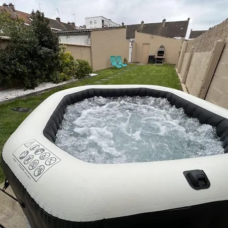 Holiday home Maison Des Sens