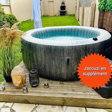 Holiday home Maison Des Sens